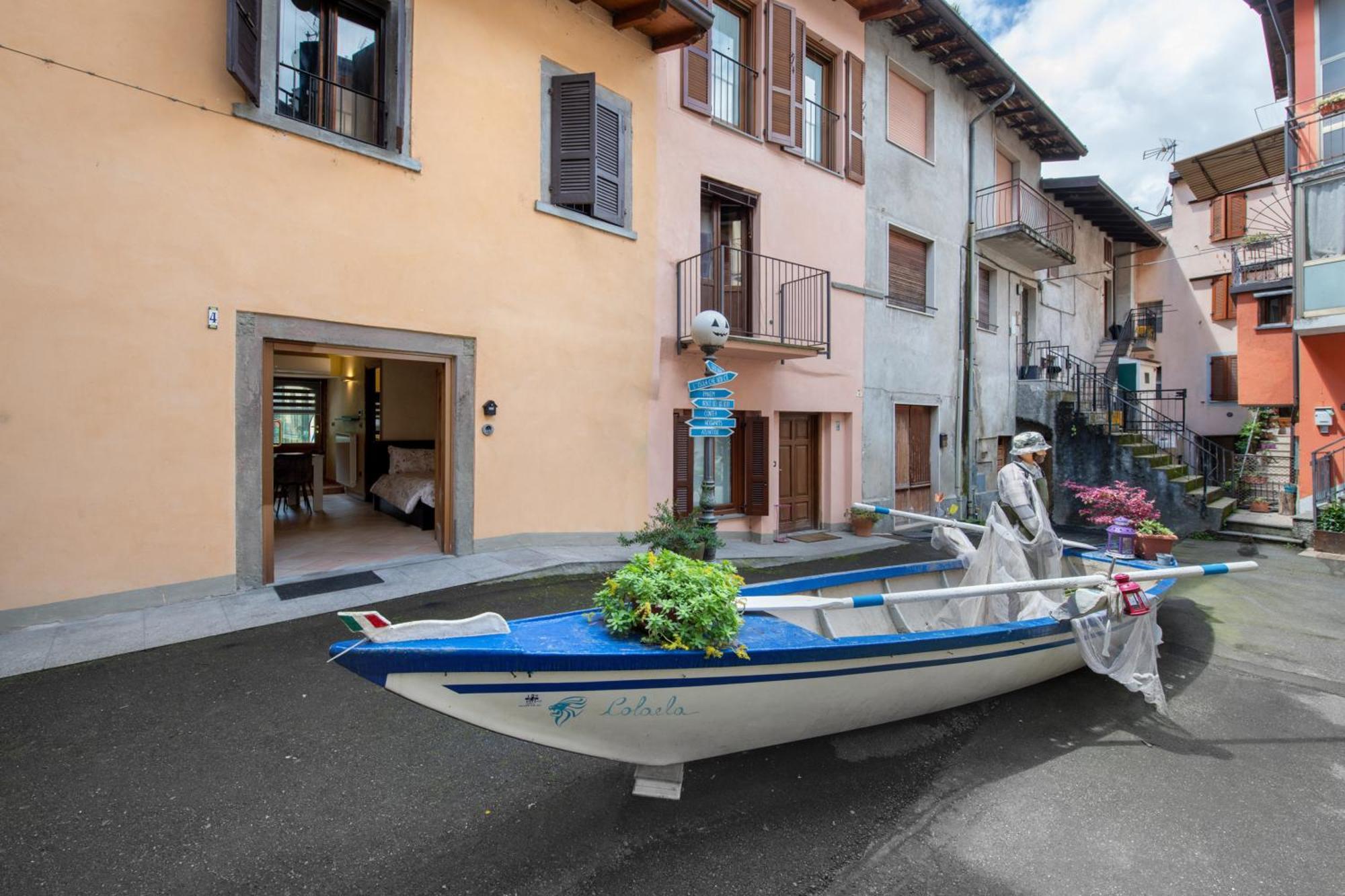 Le Volte - Lago D'Iseo بيسوني الغرفة الصورة
